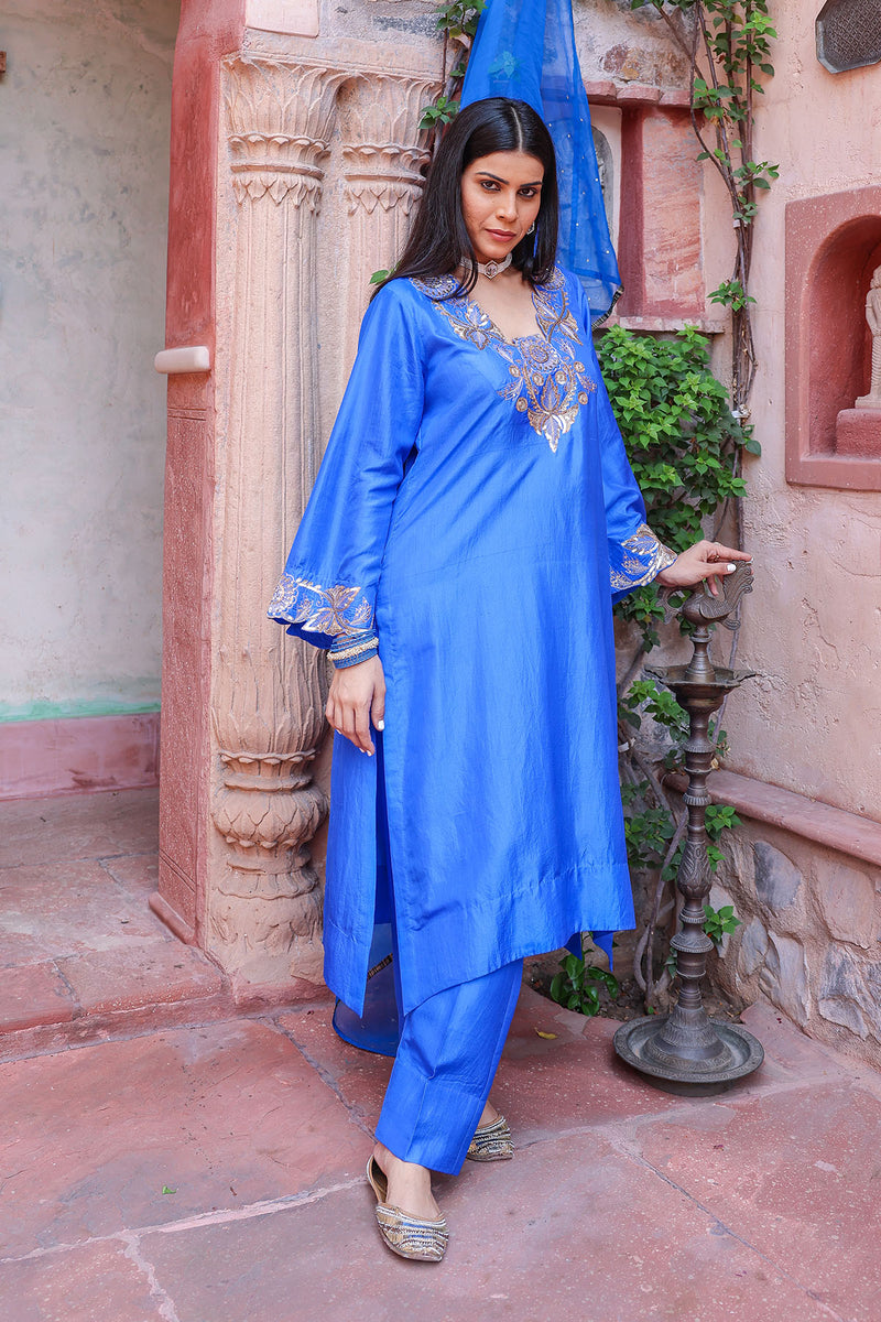 Shabakher Kurta Set