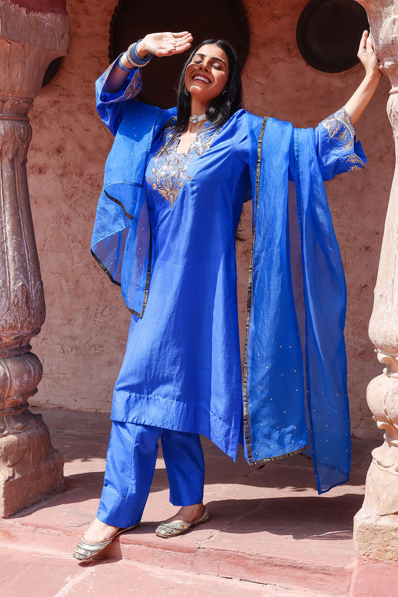 Shabakher Kurta Set