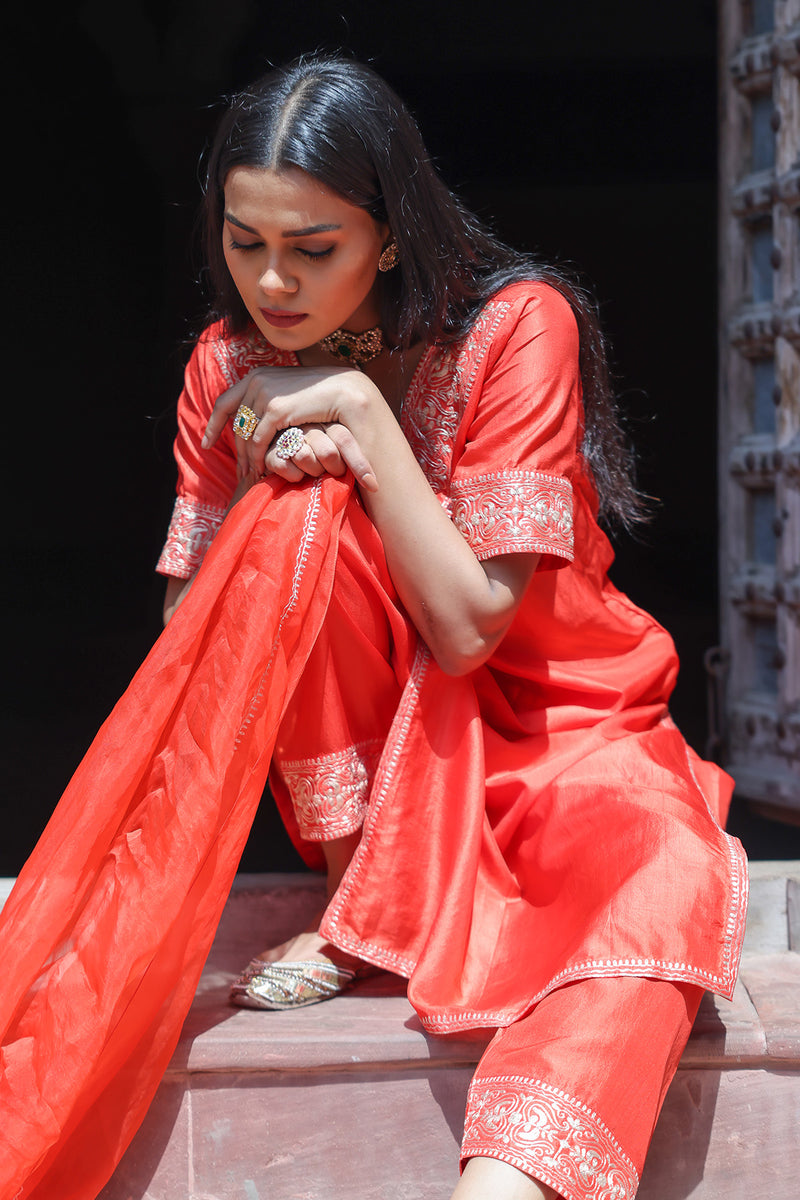 Suhag Pitara Kurta Set