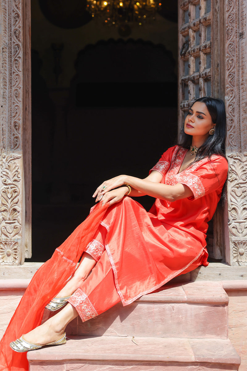 Suhag Pitara Kurta Set