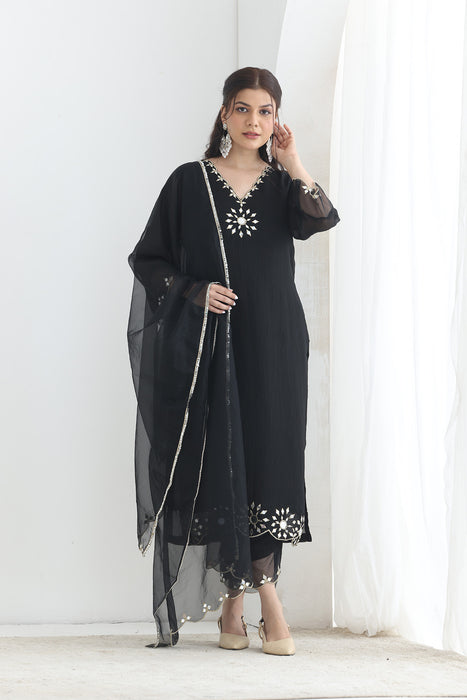 Raina Crushed silk suit  emb set