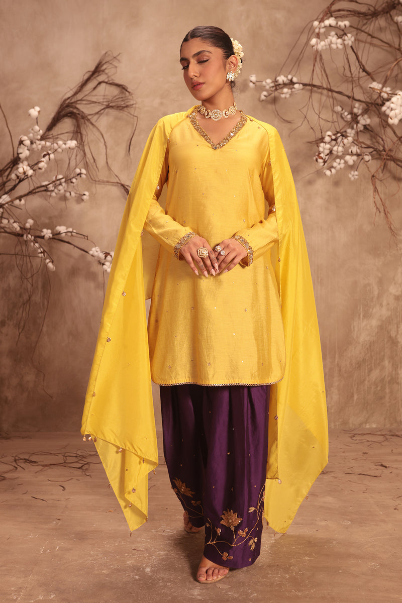 Nazakat Yellow Jaal Kurta Set