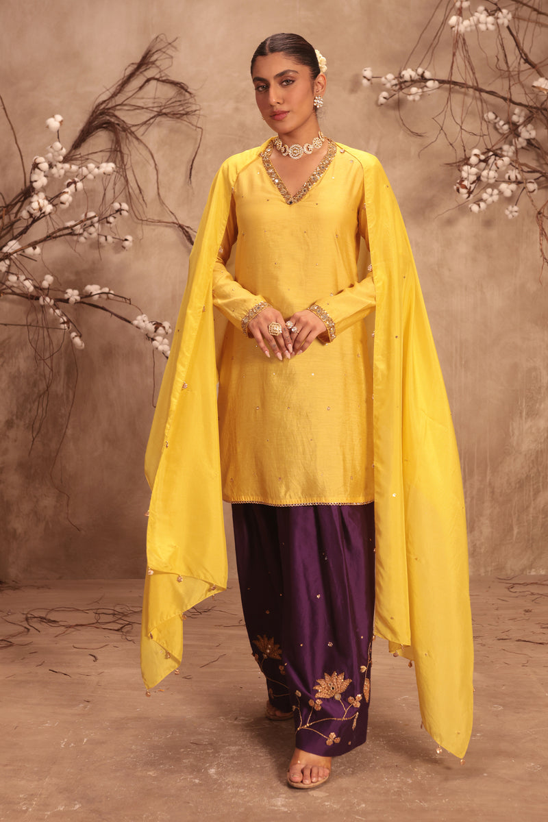 Nazakat Yellow Jaal Kurta Set
