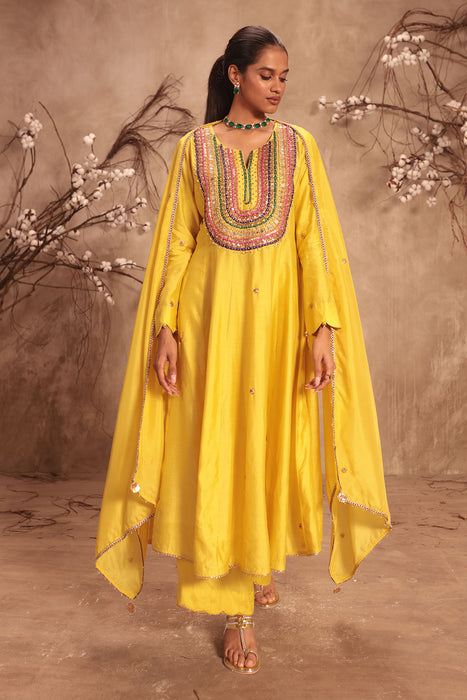 Nazakat Yellow Kalidaar Set