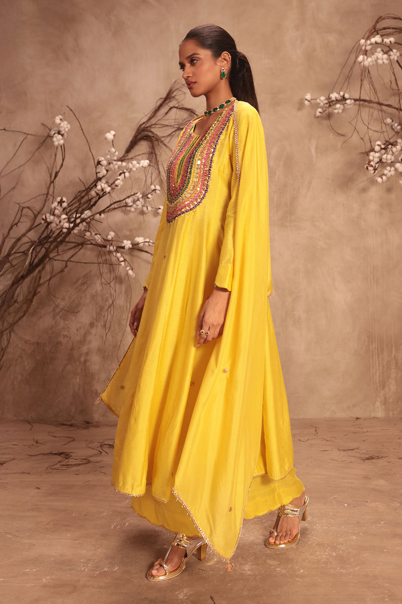 Nazakat Yellow Kalidaar Set