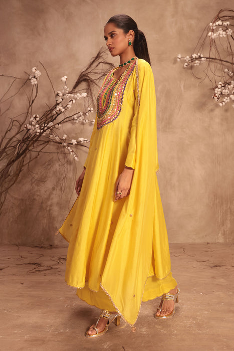 Nazakat Yellow Kalidaar Set