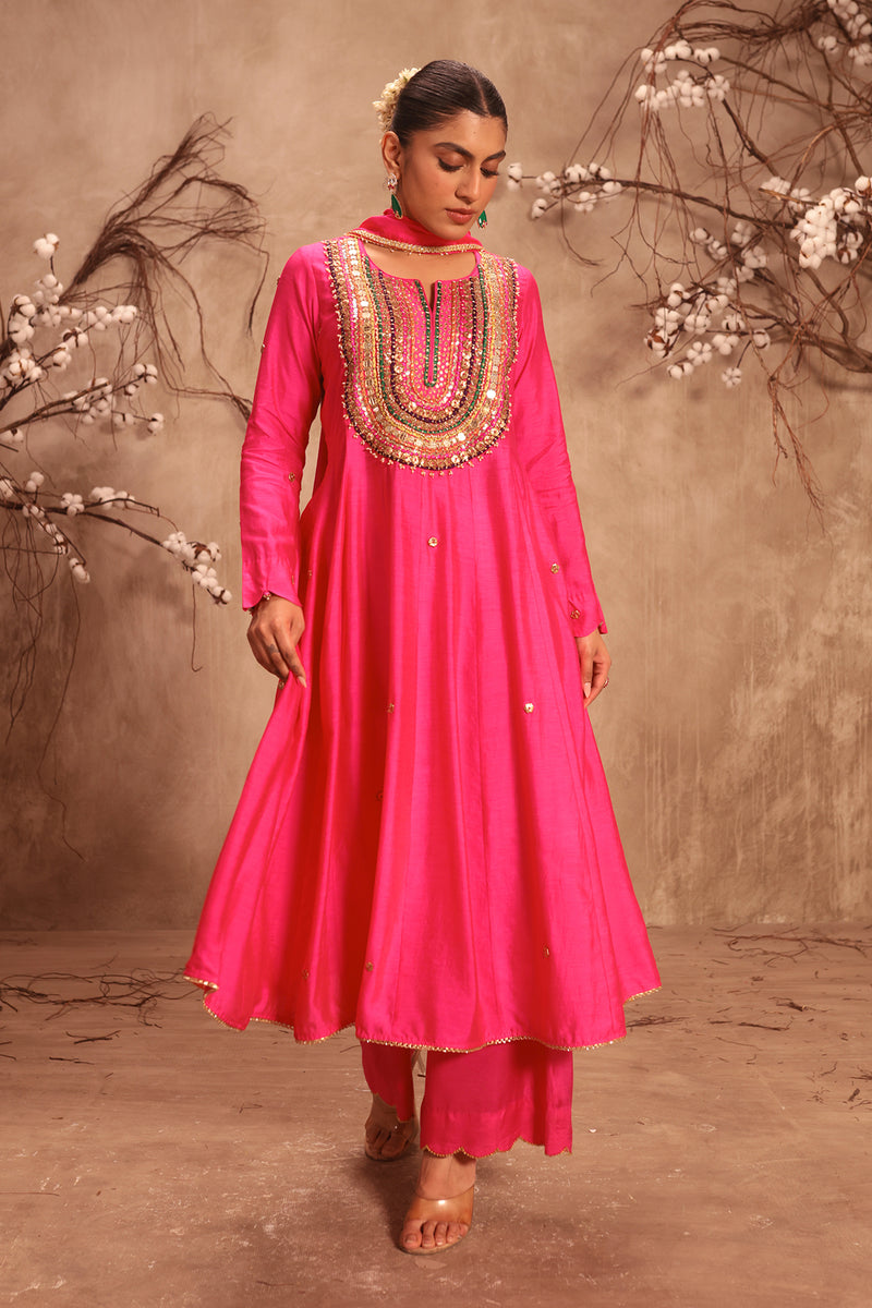 Nazakat Hot Pink 'Kalidaar Set