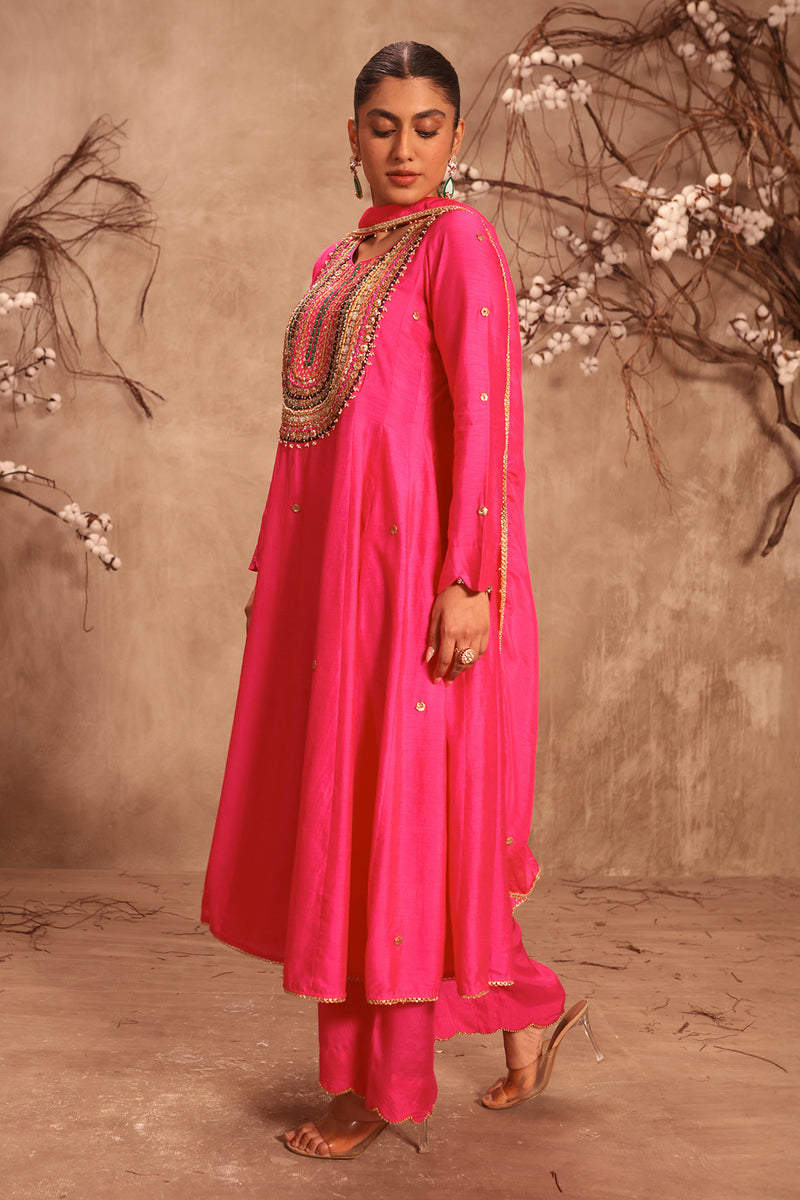 Nazakat Hot Pink 'Kalidaar Set