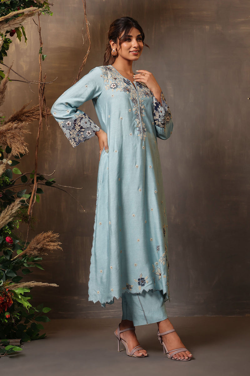 GULSHAN APPLIQUE KURTA SET BLUE
