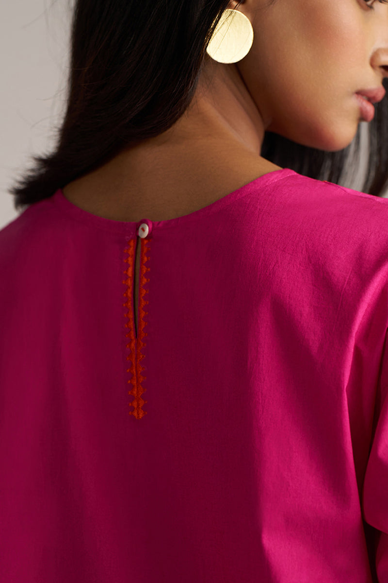 Fuchsia Solid Kurta With Mul-Mul Dupatta