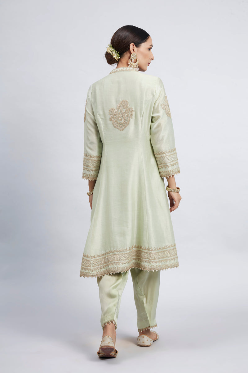 Naazira- Mint Green Tilla Embroidered Kurta Set