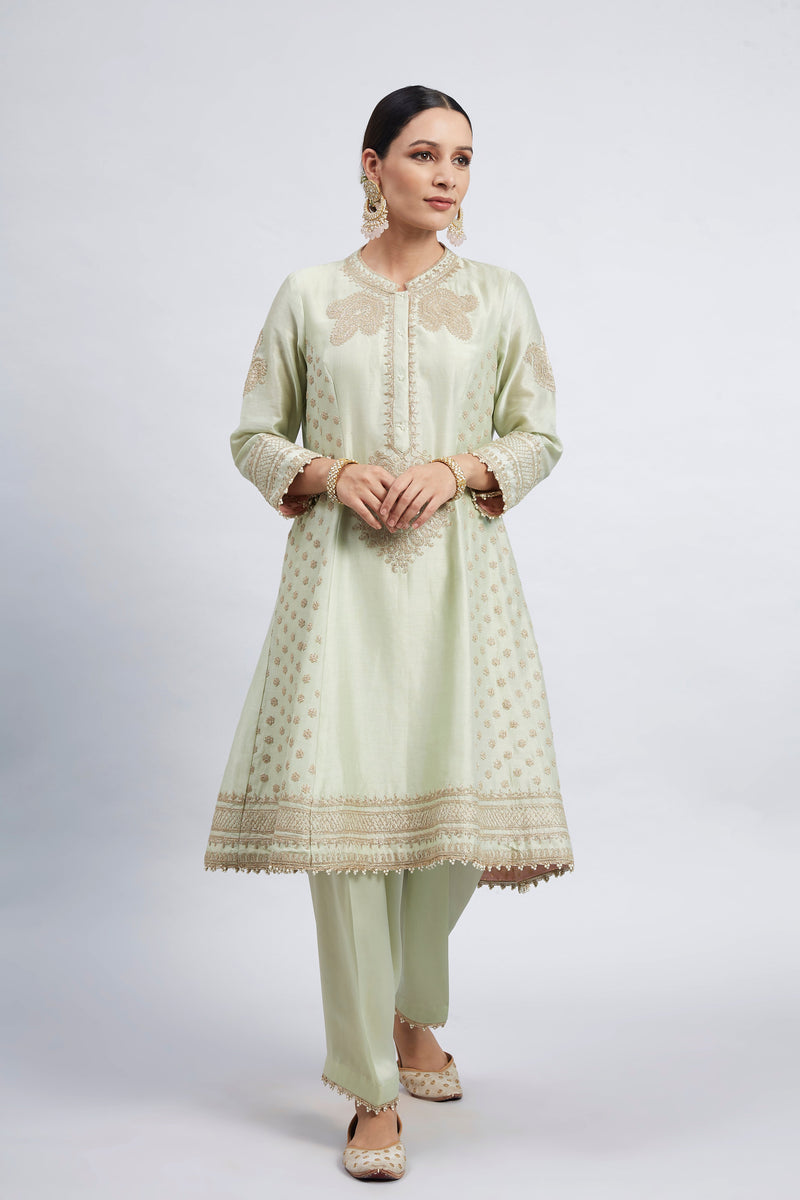 Naazira- Mint Green Tilla Embroidered Kurta Set