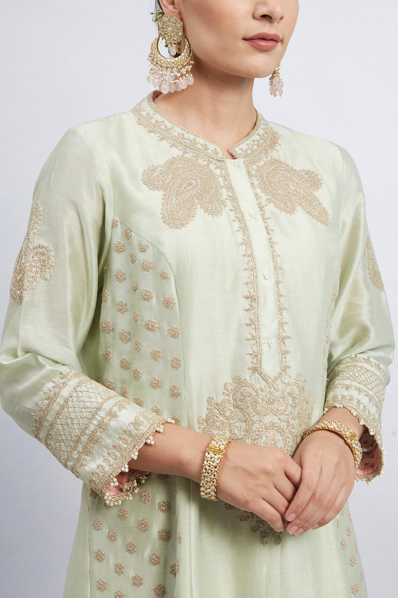 Naazira- Mint Green Tilla Embroidered Kurta Set