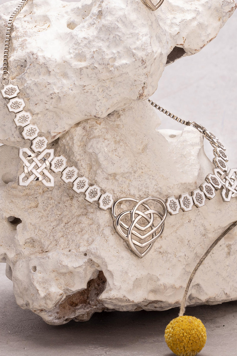 HEXAGONE NECKPIECE