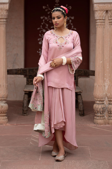 Noor Gulabi Hand-Embroidered Dhoti Set