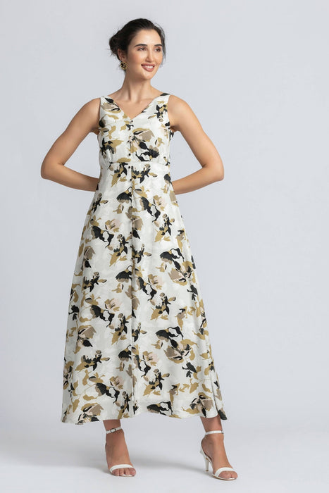 Autumn Romance V Maxi Dress