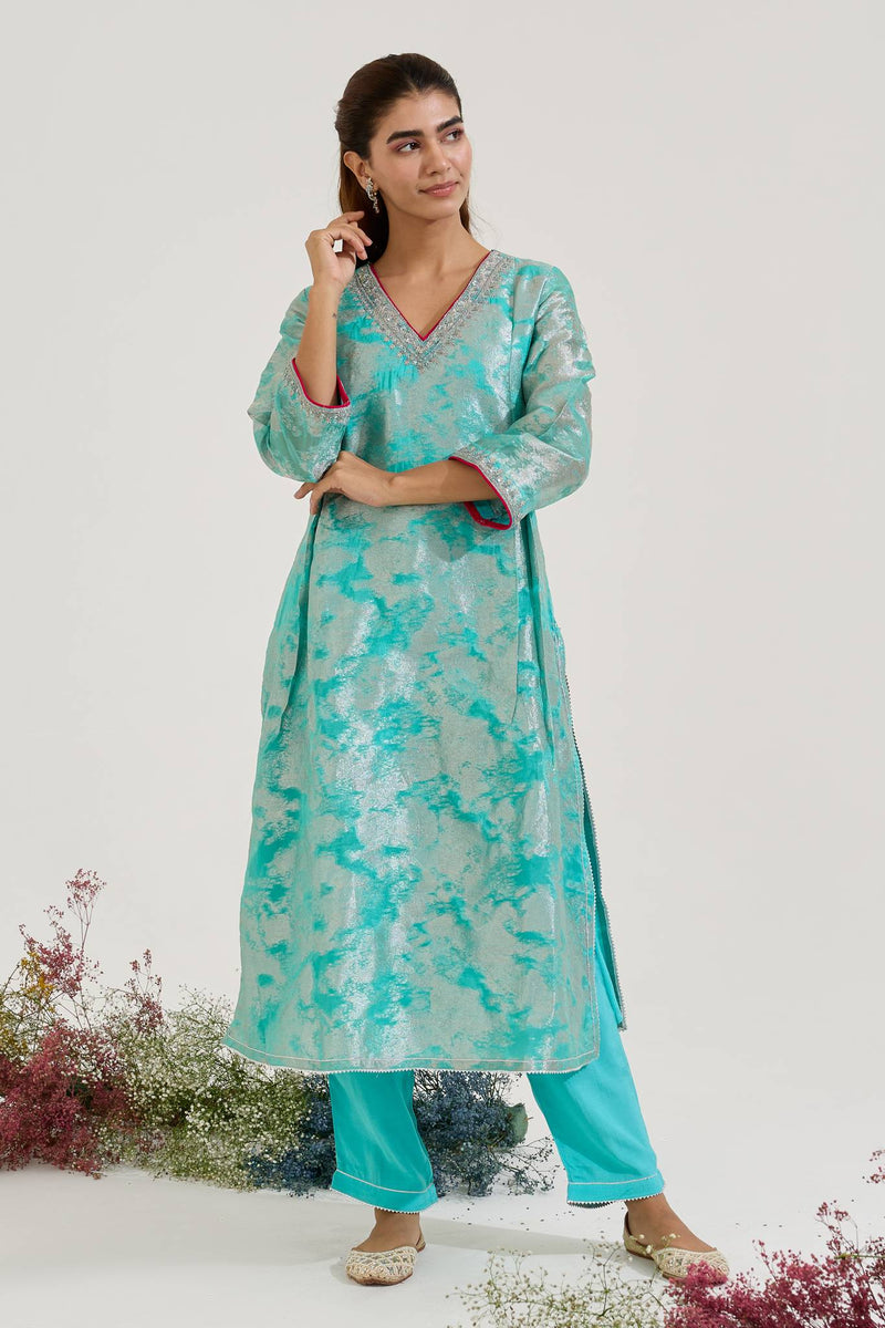 Aqua Dori Jacquard Kurta with Narrow Pants - Set of 2