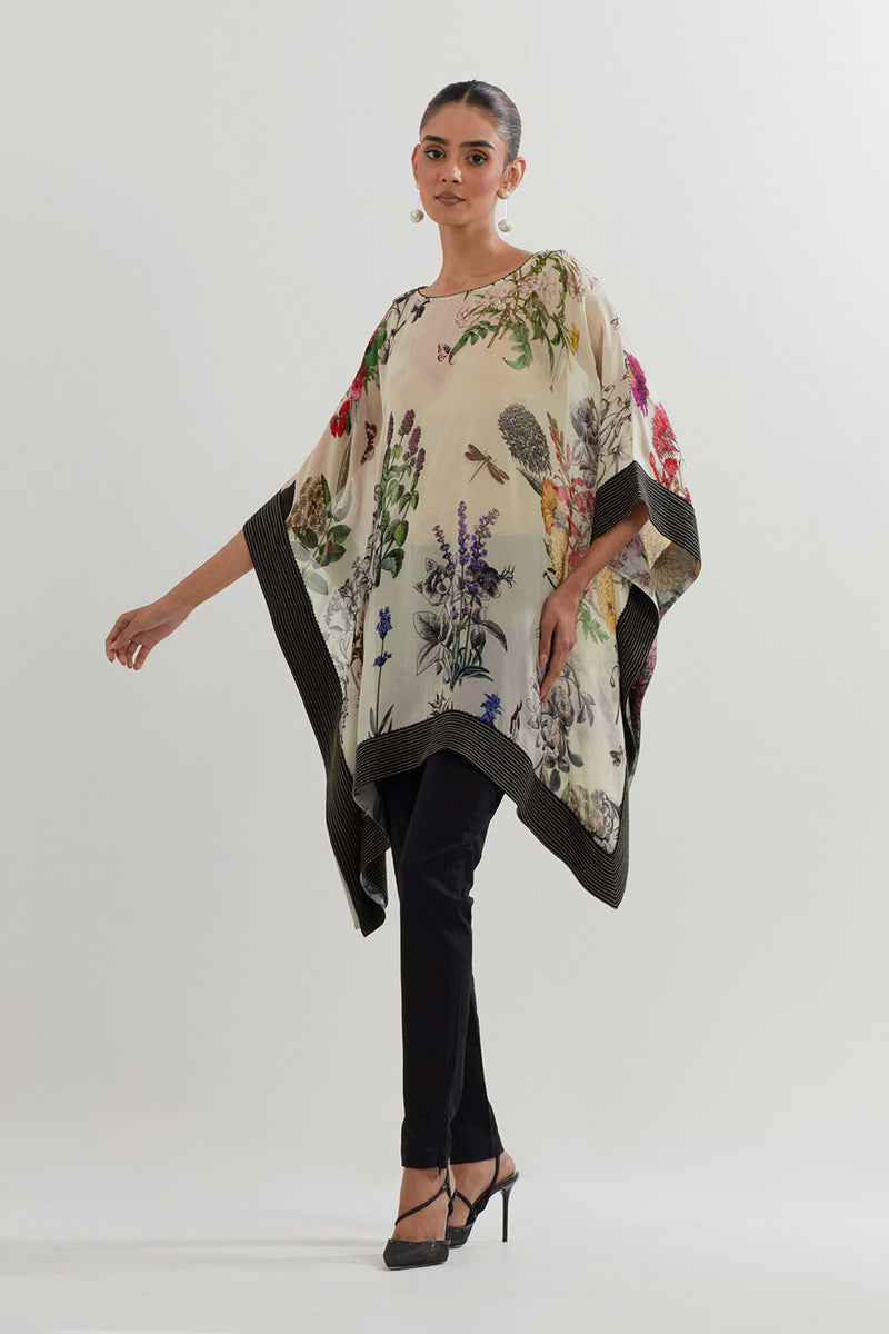 PONCHO WITH PANT