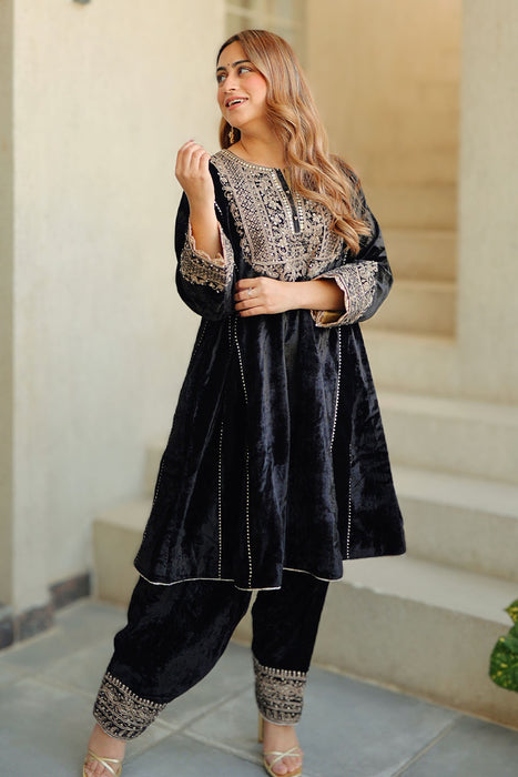 Nisreen - Short Kalidaar Chauga with Salwar