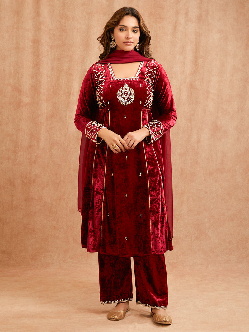 MAROON VELVET ANARKALI KURTA SET