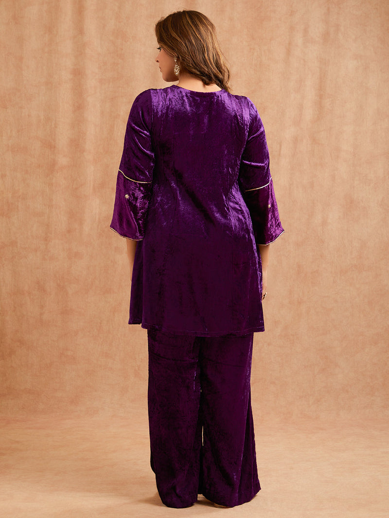 MAHARANI KALI EMBROIDERED KURTA SET