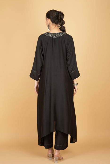 lack Hand Embroidered Kaftaan Kurta W/Pants