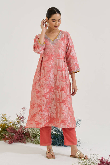 Blush Dori Jacquard Kurta with Narrow Pants and Dupatta - Set of 3