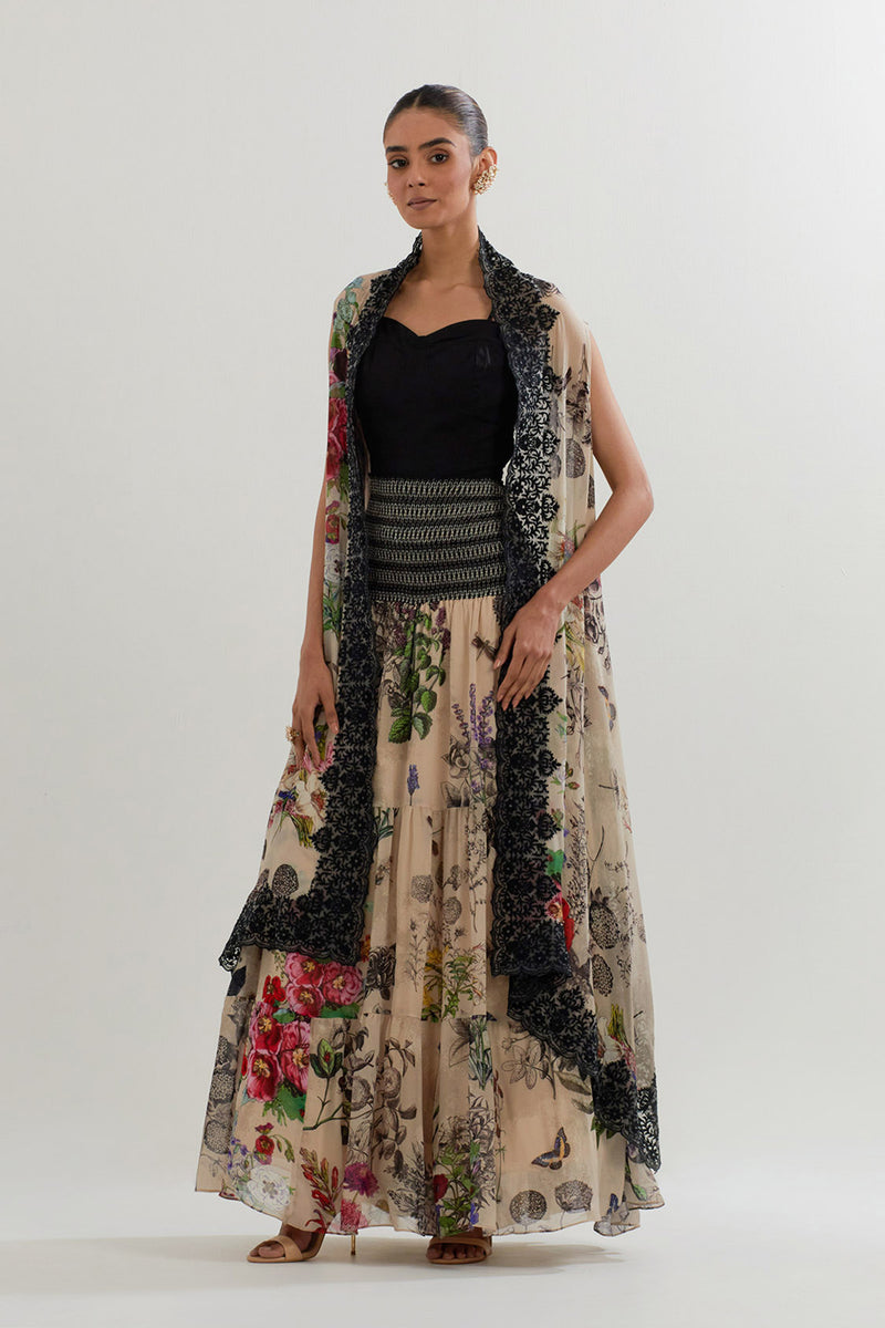 CAPE WITH INNER AND  SKIRT