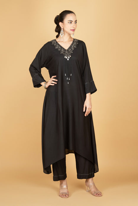 lack Hand Embroidered Kaftaan Kurta W/Pants