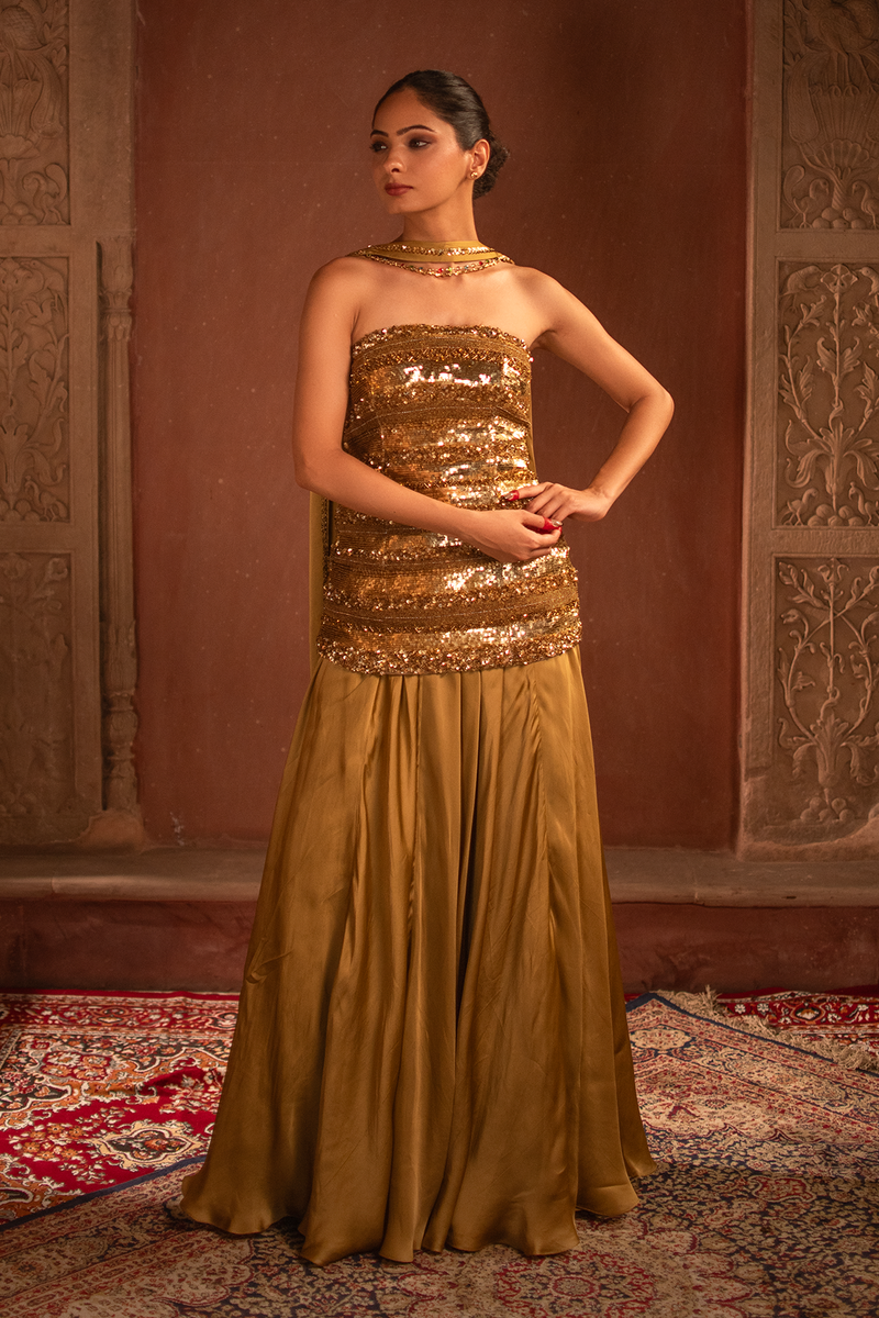 GOLDEN REVERIE