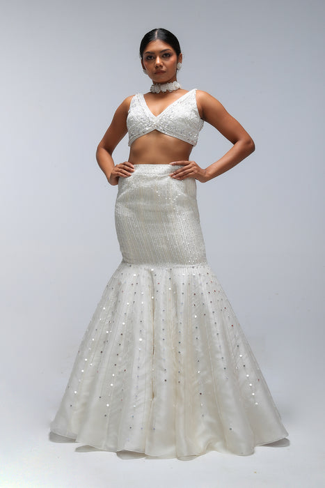 Ivory illume Tidecurve Lehenga