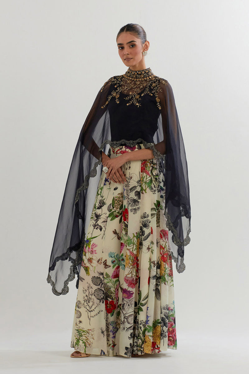 CAPE WITH INNER AND SHARARA