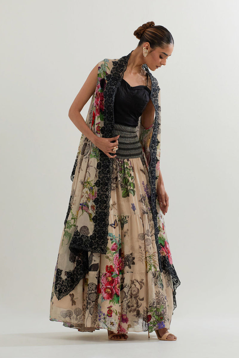 CAPE WITH INNER AND  SKIRT