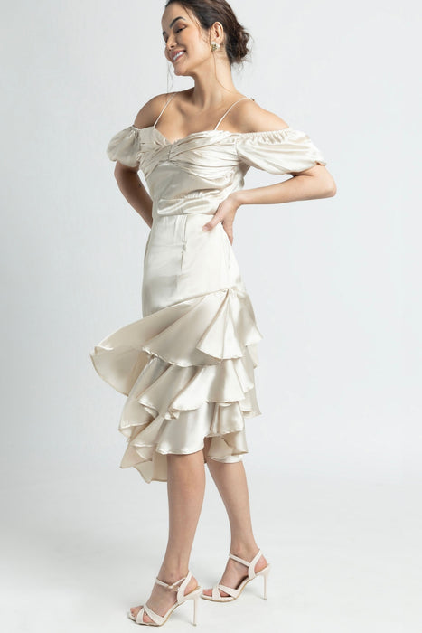 Creamy Puff Midi Dress