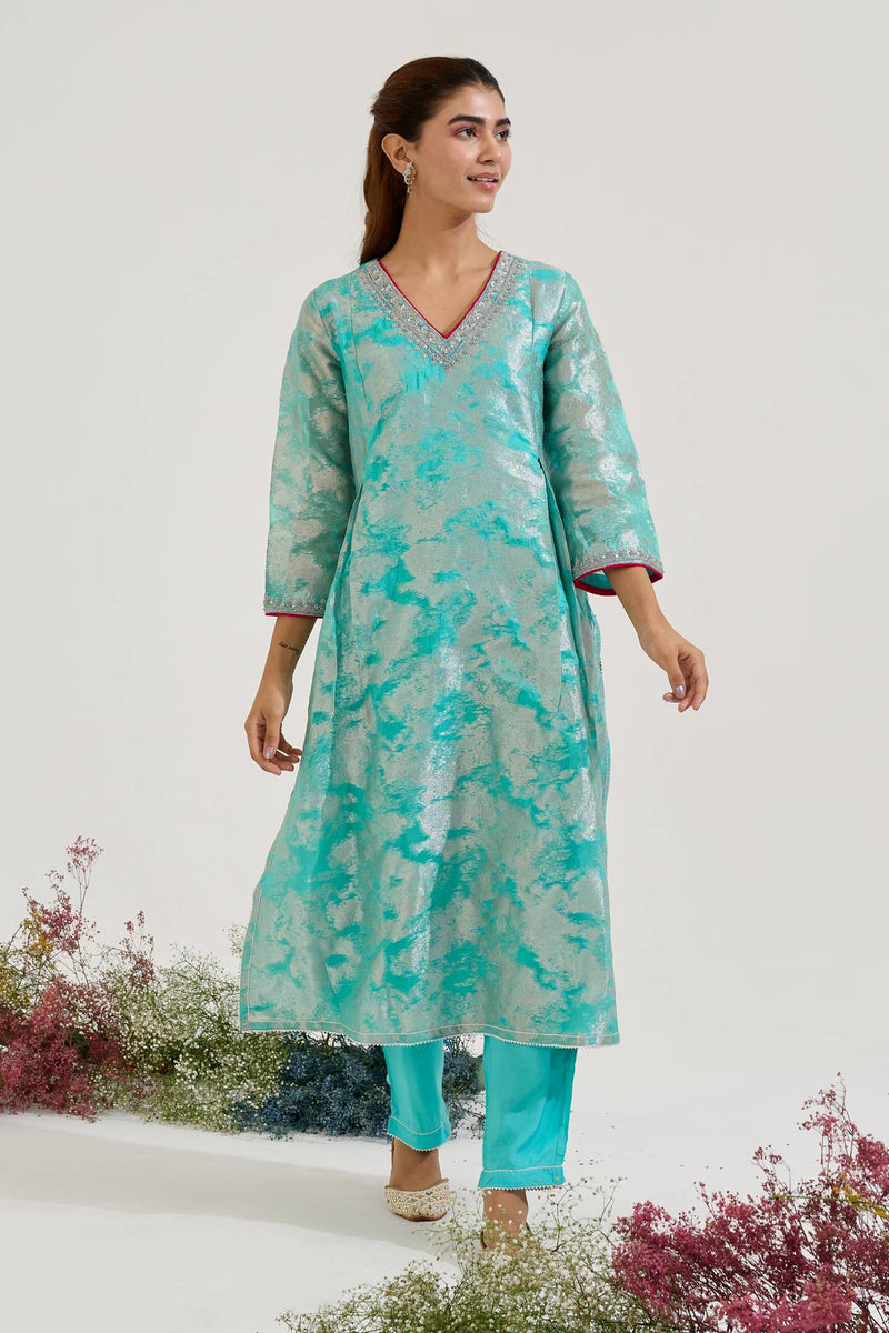 Aqua Dori Jacquard Kurta with Narrow Pants - Set of 2