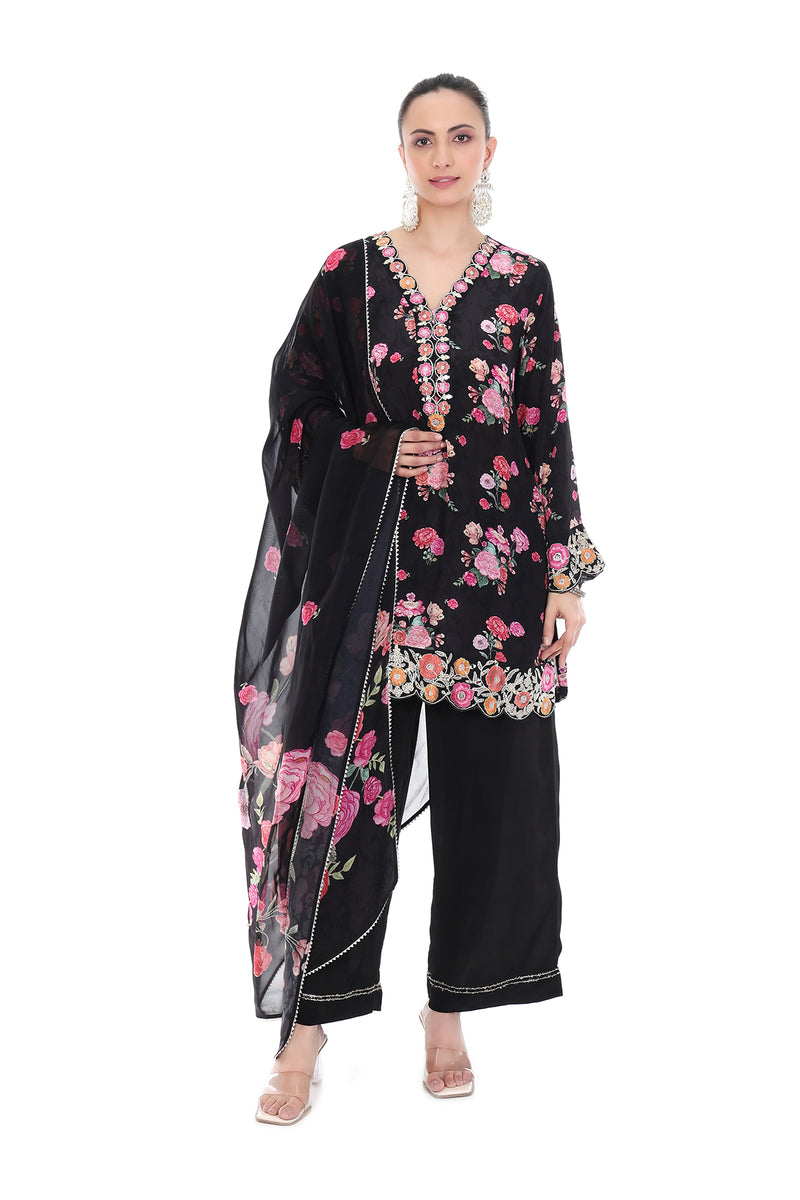 Black Embroiderd Floral Short Kurta Set