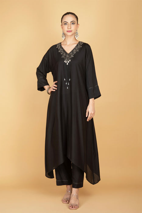 lack Hand Embroidered Kaftaan Kurta W/Pants
