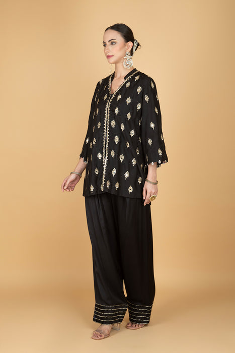 Black Mirror Butti Embroidered Short Kurta with Farsi Salwar & Printed Dupatta