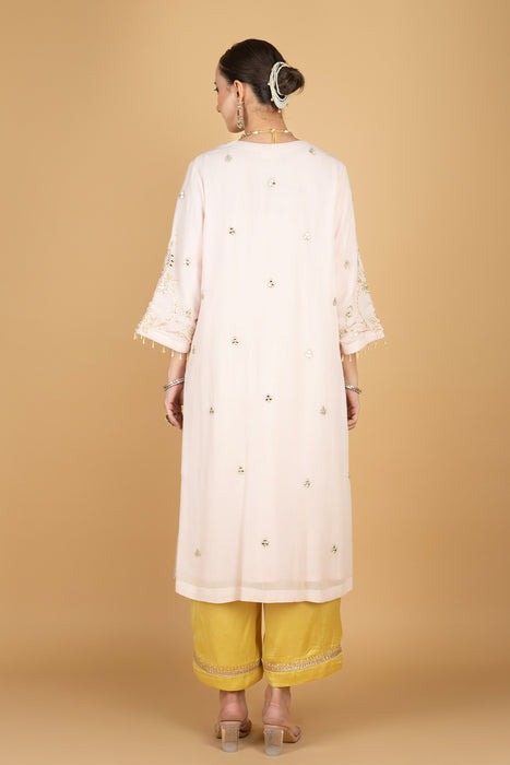 Ivory Embroidered Kurta W/Contrasting Pant & Shaded Dupatta