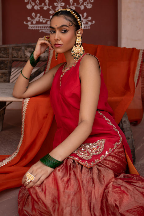 Laal Rang Hand-Embroidered Gharara Set