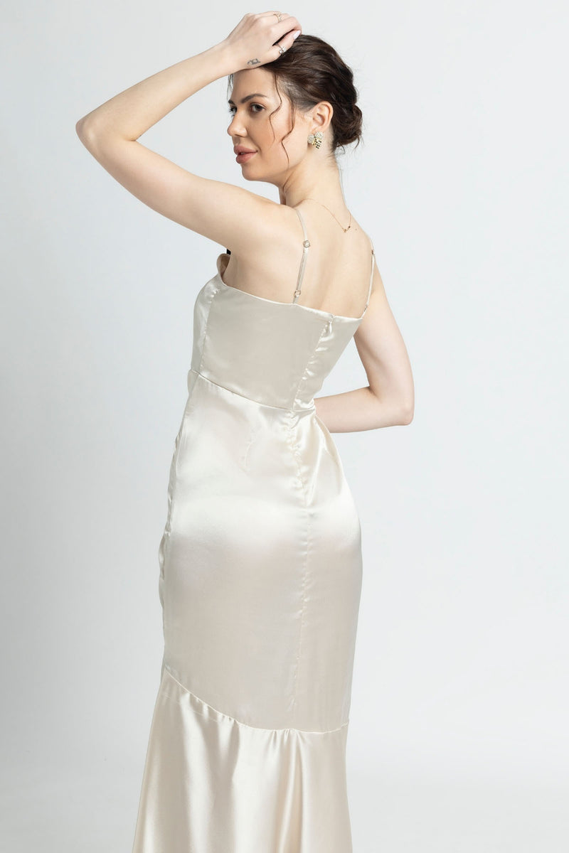 Creamy Flair Maxi Dress