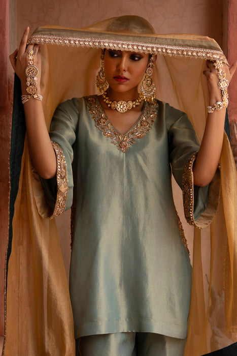 Pista Noor Hand-Embroidered Farshi Set