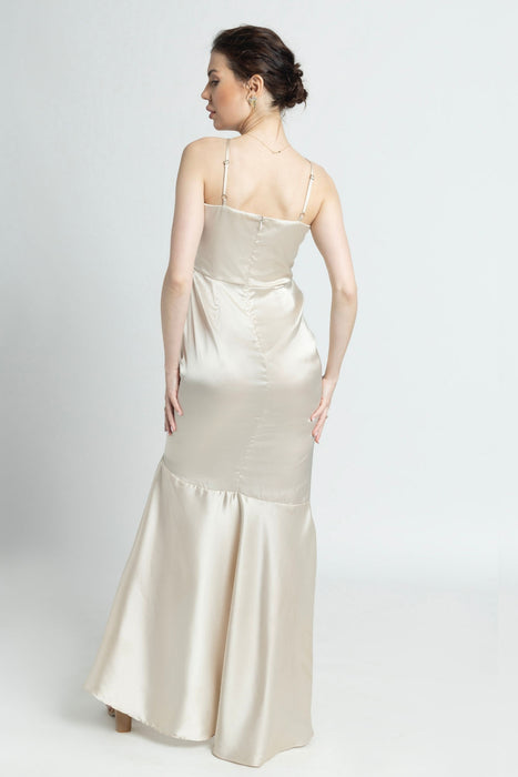 Creamy Flair Maxi Dress