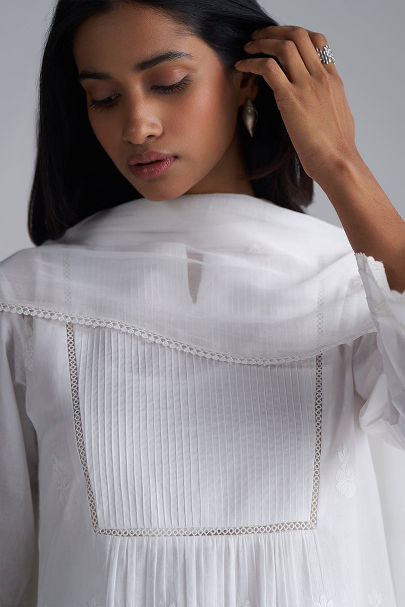 White Mul-Mul Embroidered Kurta Set