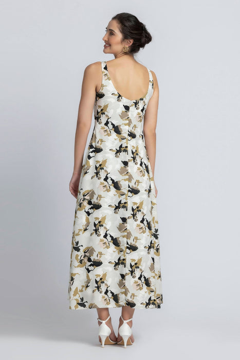 Autumn Romance V Maxi Dress