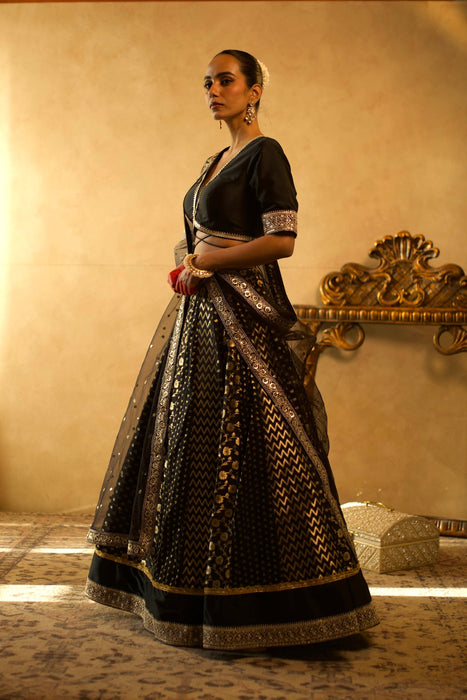 SAANJH LEHENGA SET