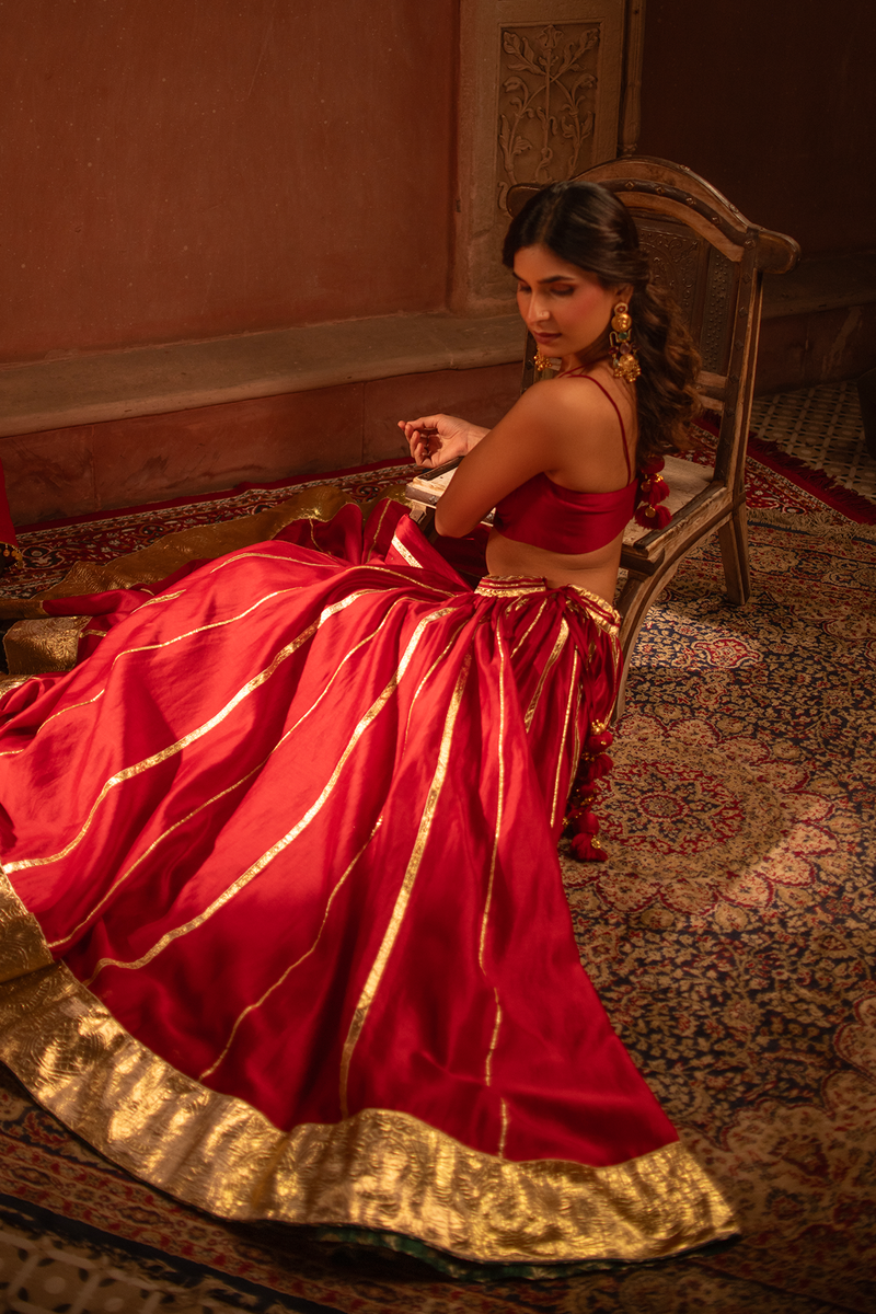 SCARLET RADIANCE