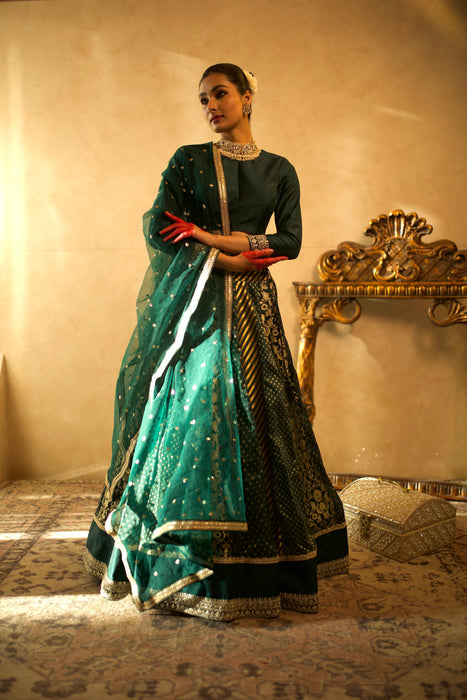 NAAZ LEHENGA SET