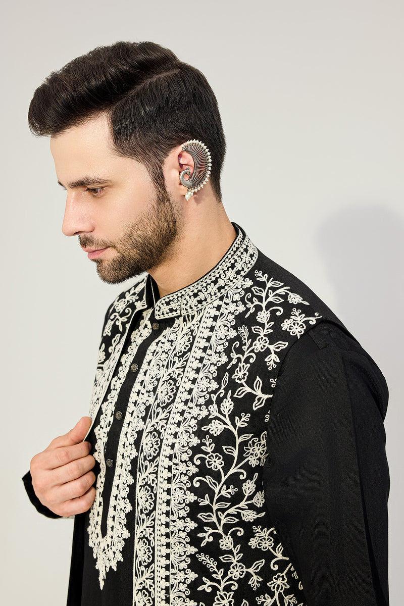 Black Kurta Jacket Set With White Embriodired