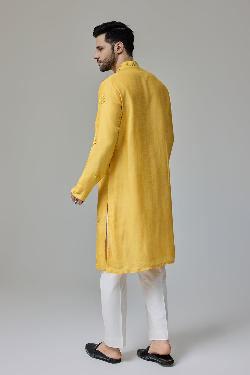 Yellow Kurta With Mirror Work Motifs